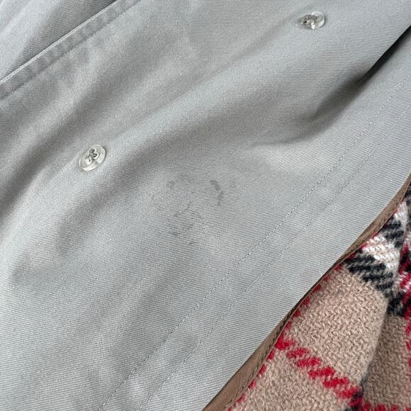 Burberry Vintage Trench Coat - Picture 14 of 15